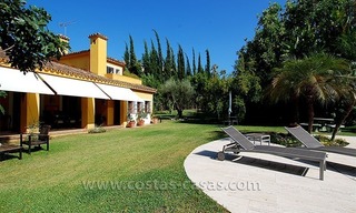 Villa de golf de style andalou à vendre à Estepona - Marbella 5