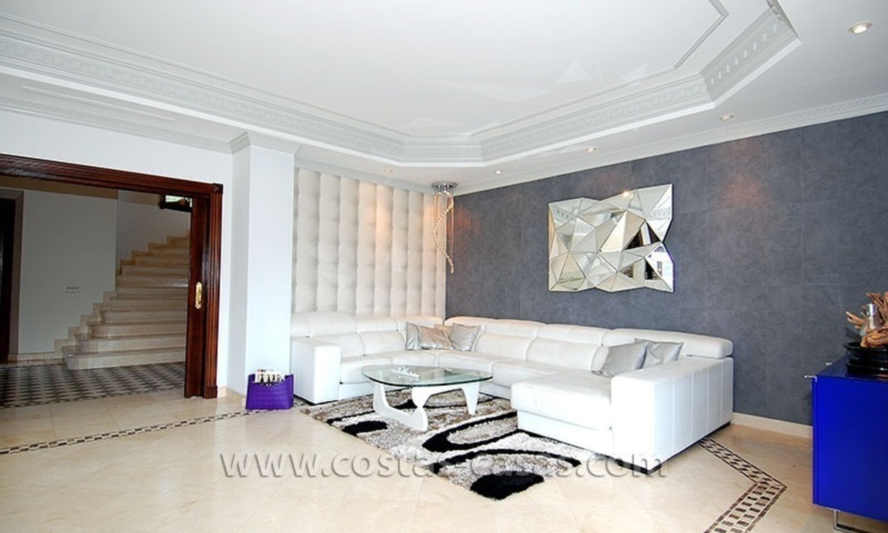 Villa exclusive de style andalou à vendre dans la zone de Marbella - Benahavis 18