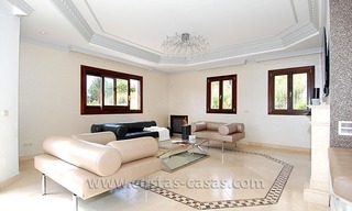 Villa exclusive de style andalou à vendre dans la zone de Marbella - Benahavis 21