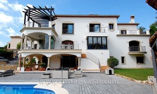 Villa exclusive de style andalou à vendre dans la zone de Marbella - Benahavis 4
