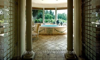 Villa exclusive de style andalou à vendre à Marbella - Benahavis 6