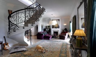 Villa exclusive de style andalou à vendre à Marbella - Benahavis 8