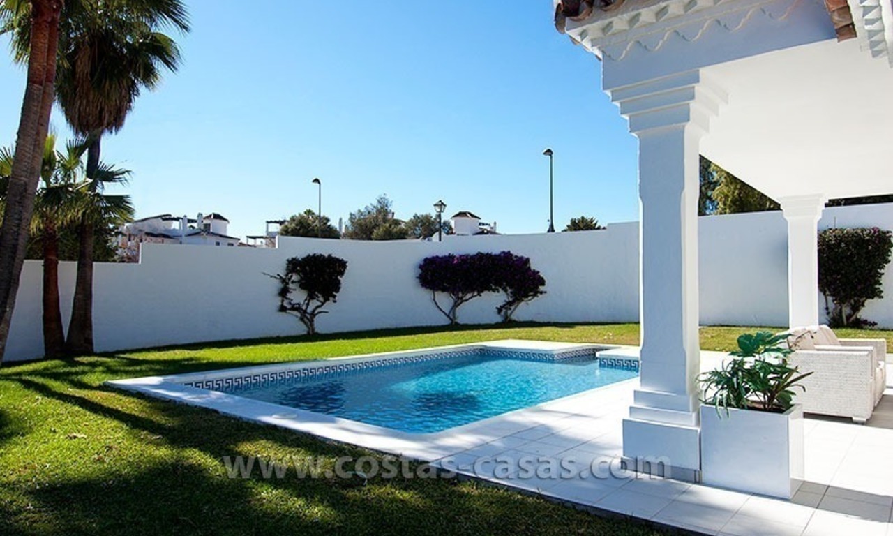 À vendre: bonne orientation, spacieuse et totalement rénovée, villa à Marbella 4