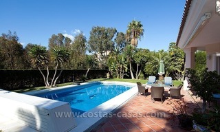 À vendre: Grande villa, bien entretenue à Marbella - Estepona 5
