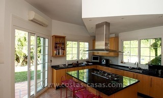 À vendre: Grande villa, bien entretenue à Marbella - Estepona 15