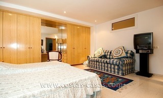 À vendre: Grande villa, bien entretenue à Marbella - Estepona 23