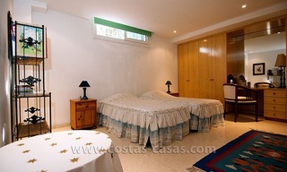 À vendre: Grande villa, bien entretenue à Marbella - Estepona 24