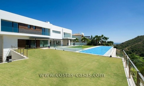 À vendre: Villa / Mansion unique, ultra-moderne, neuf à Benahavis 