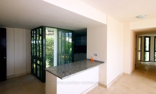 À vendre: Appartement contemporain de luxe en première ligne de golf dans le triangle Marbella - Benahavis- Estepona 6