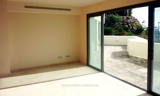 À vendre: Appartement contemporain de luxe en première ligne de golf dans le triangle Marbella - Benahavis- Estepona 12