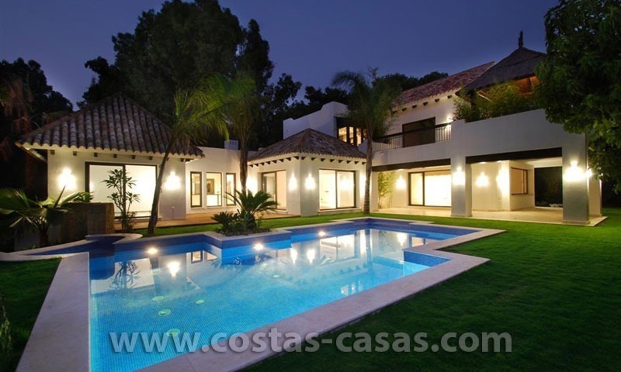 À vendre: nouvelle villa de luxe près de la mer à Marbella 1
