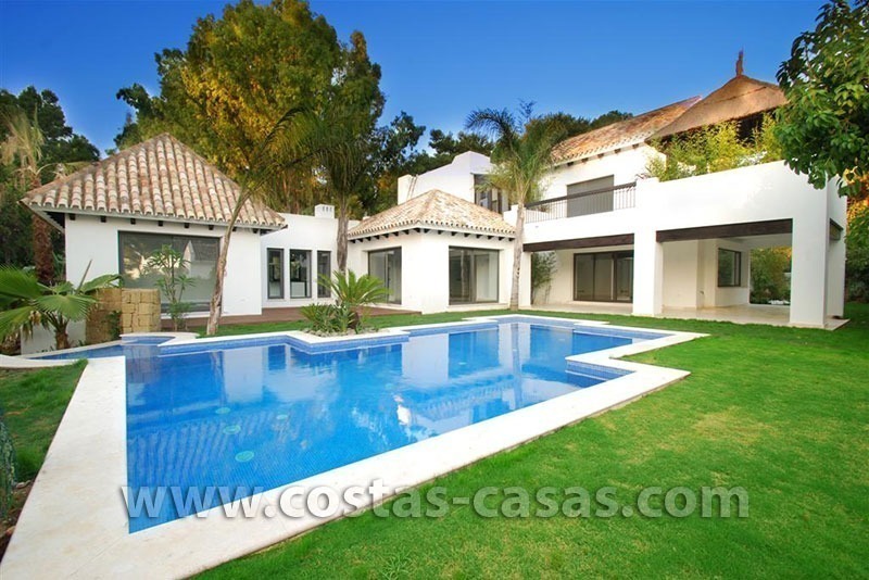 À vendre: nouvelle villa de luxe près de la mer à Marbella