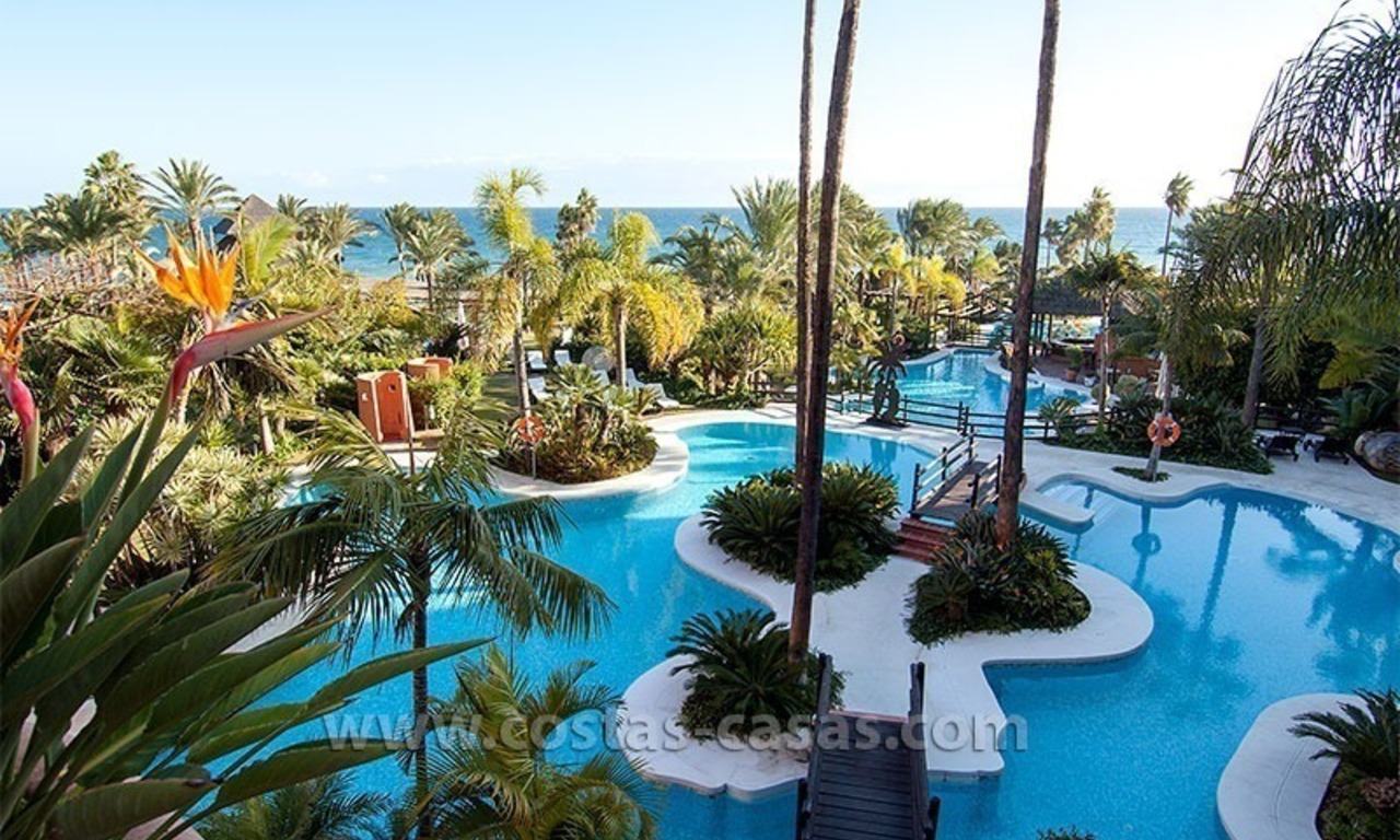  À vendre: Appartement luxueux à vendre dans l' hotel Kempinski de 5 étoiles sur la nouvelle Mille d' Or entre Marbella et Estepona 2