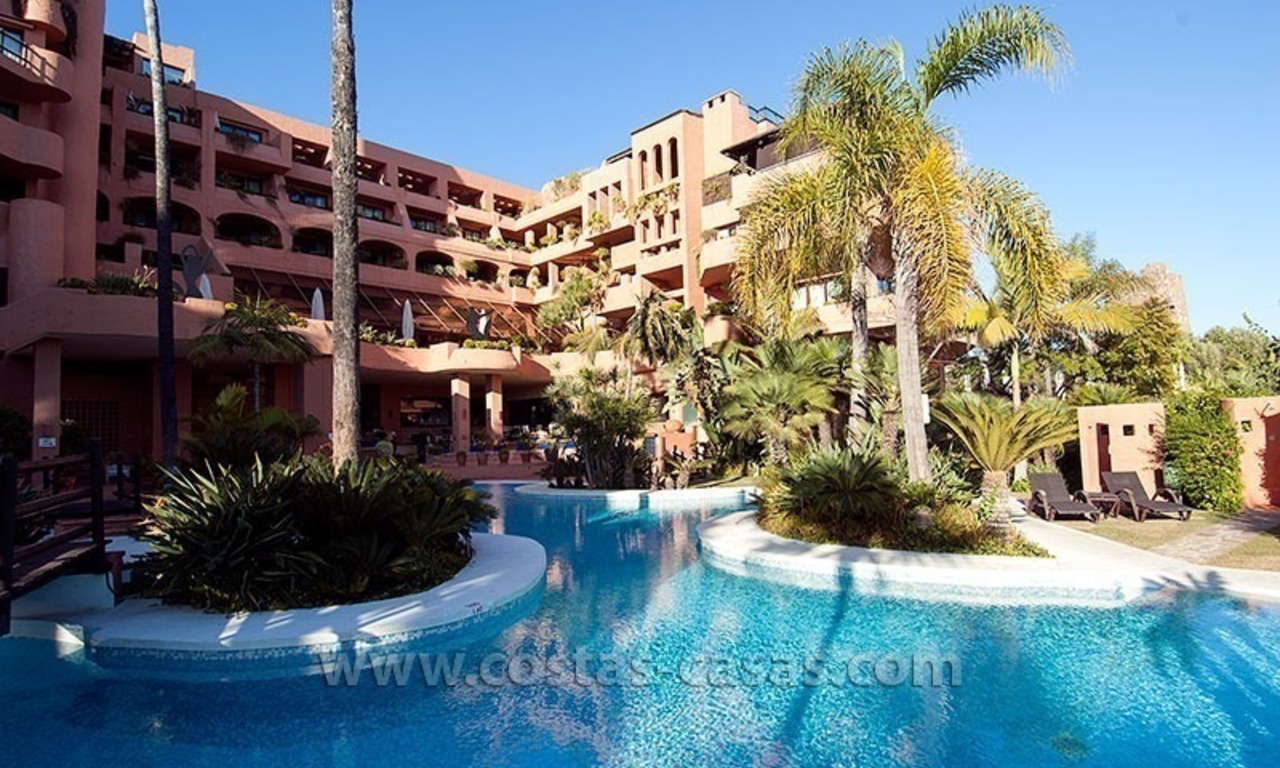  À vendre: Appartement luxueux à vendre dans l' hotel Kempinski de 5 étoiles sur la nouvelle Mille d' Or entre Marbella et Estepona 3