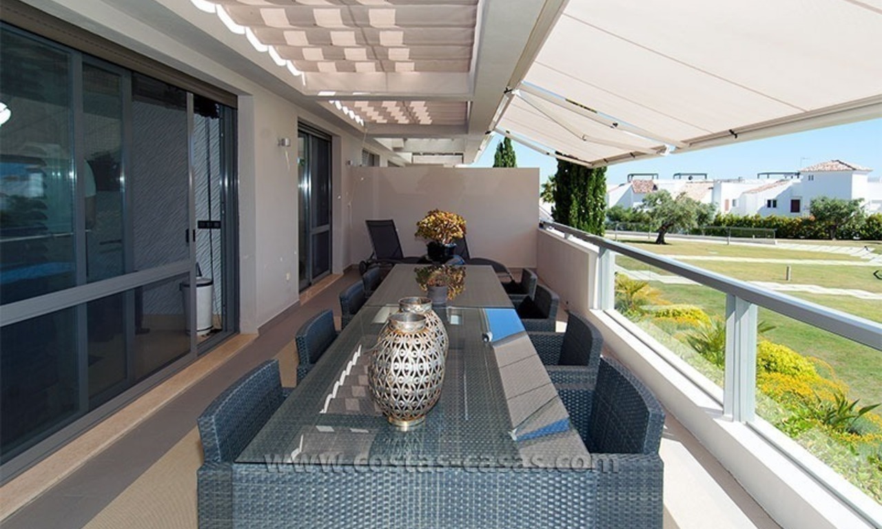 À vendre dans la zone de Marbella - Benahavis: Appartement contemporain et luxueux 2