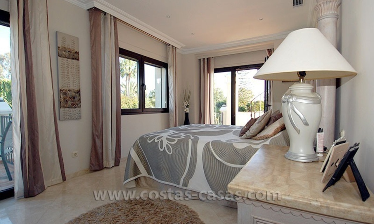 Large villa de luxe près de la plage à vendre à Marbella 26