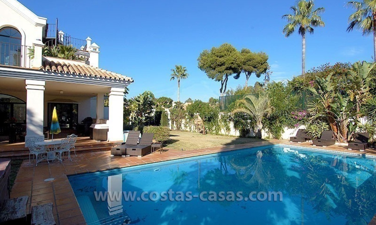 Large villa de luxe près de la plage à vendre à Marbella 1