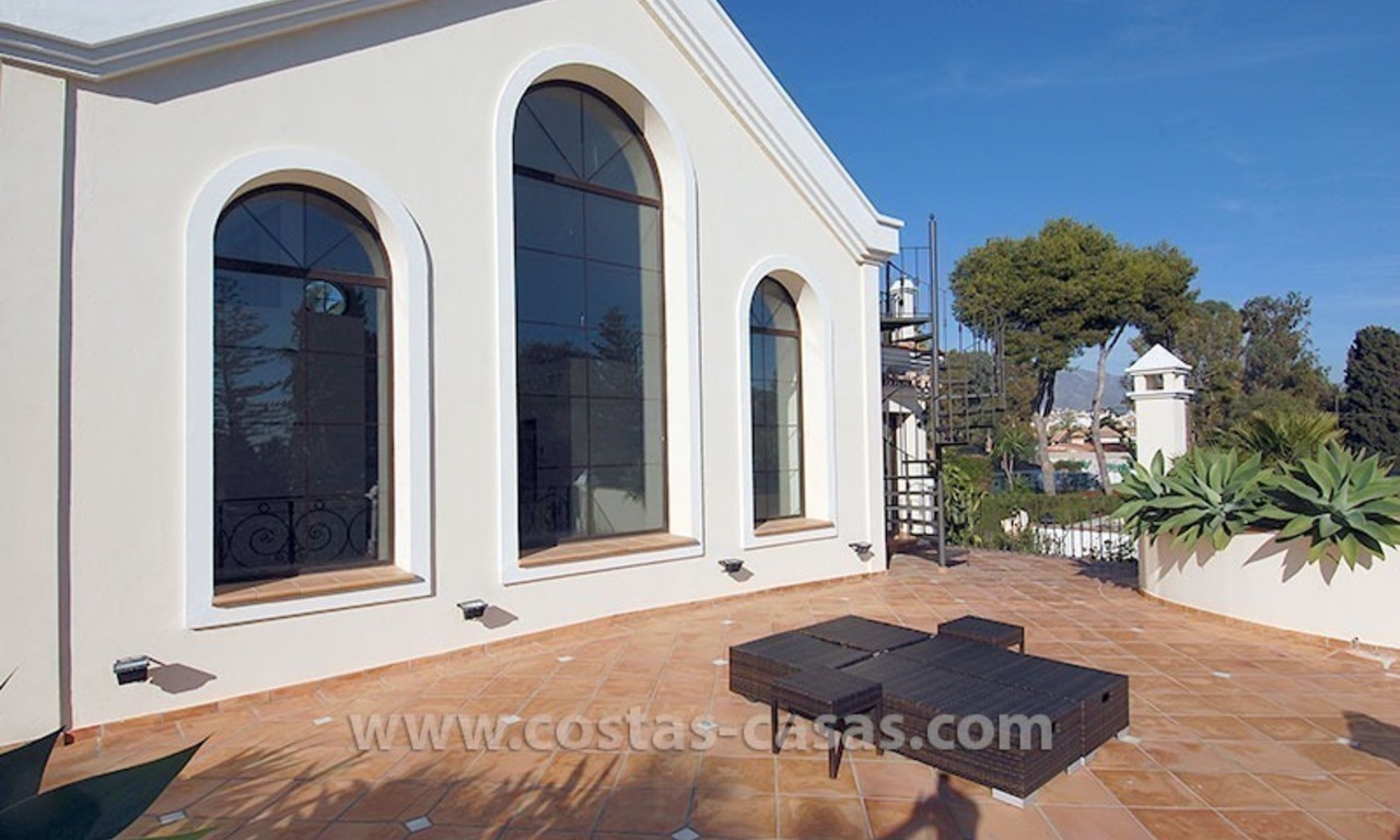 Large villa de luxe près de la plage à vendre à Marbella 4