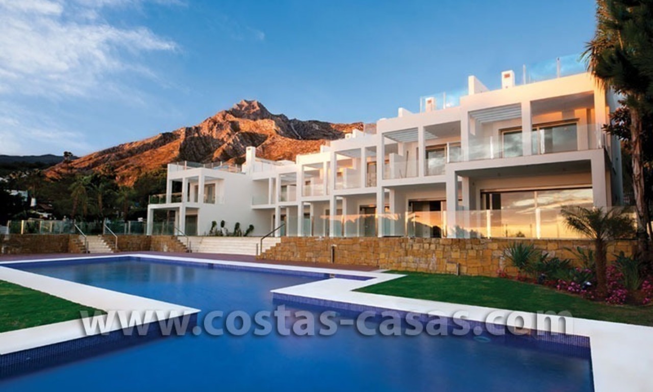 À vendre! Énormes maisons luxueuses de style moderne à Marbella 6