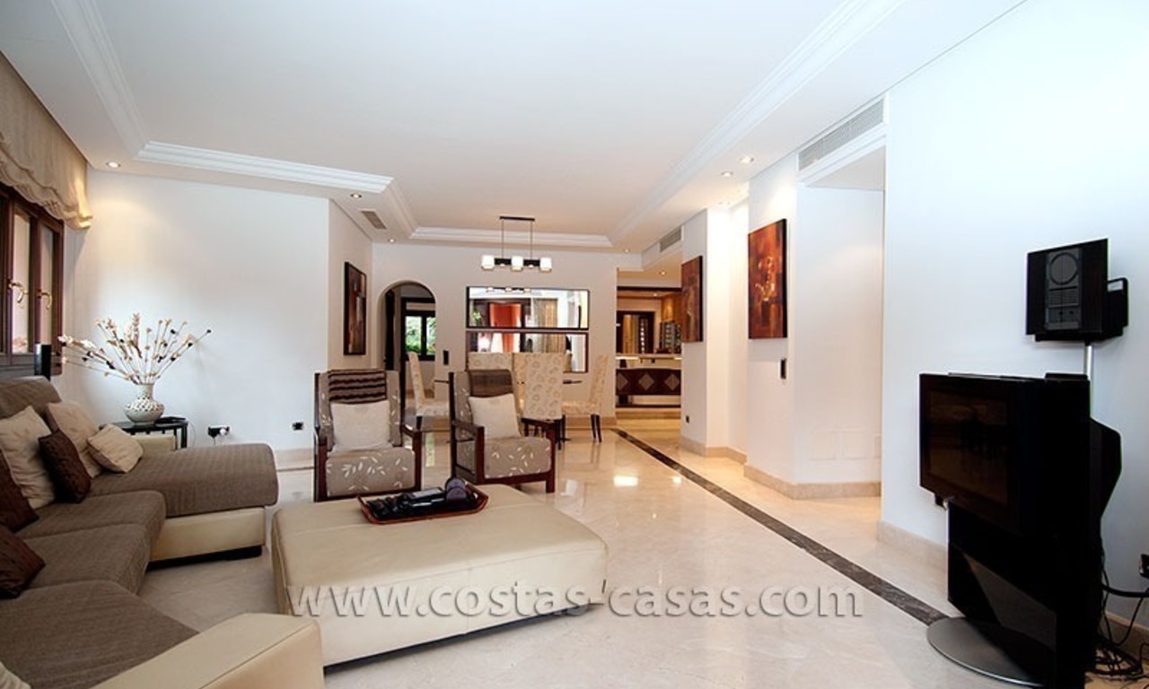 Appartement à vendre en première ligne dans un complexe exclusif sur la nouvelle Mille d’ Or, entre Marbella et Estepona 7