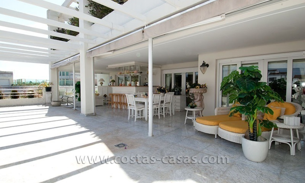 À vendre à Puerto Banus, Marbella: Appartement exclusif à Playas del Duque, en bord de mer 0