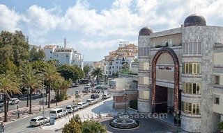 À vendre à Puerto Banus, Marbella: Appartement exclusif à Playas del Duque, en bord de mer 3