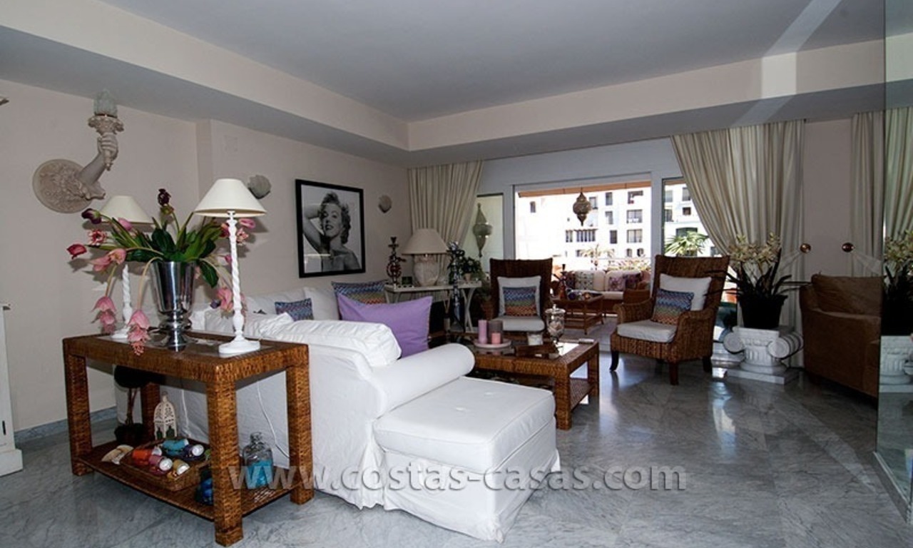 À vendre: Appartement exclusif à Playas del Duque - immobilier en bord de mer à Puerto Banus, Marbella 12