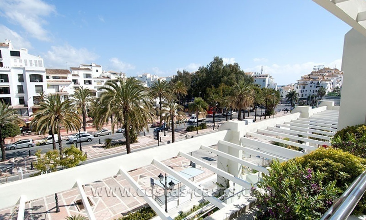 À vendre: Appartement exclusif à Playas del Duque - immobilier en bord de mer à Puerto Banus, Marbella 2