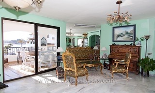 A vendre : Appartement en bord de mer à Puerto Banus, Marbella 8