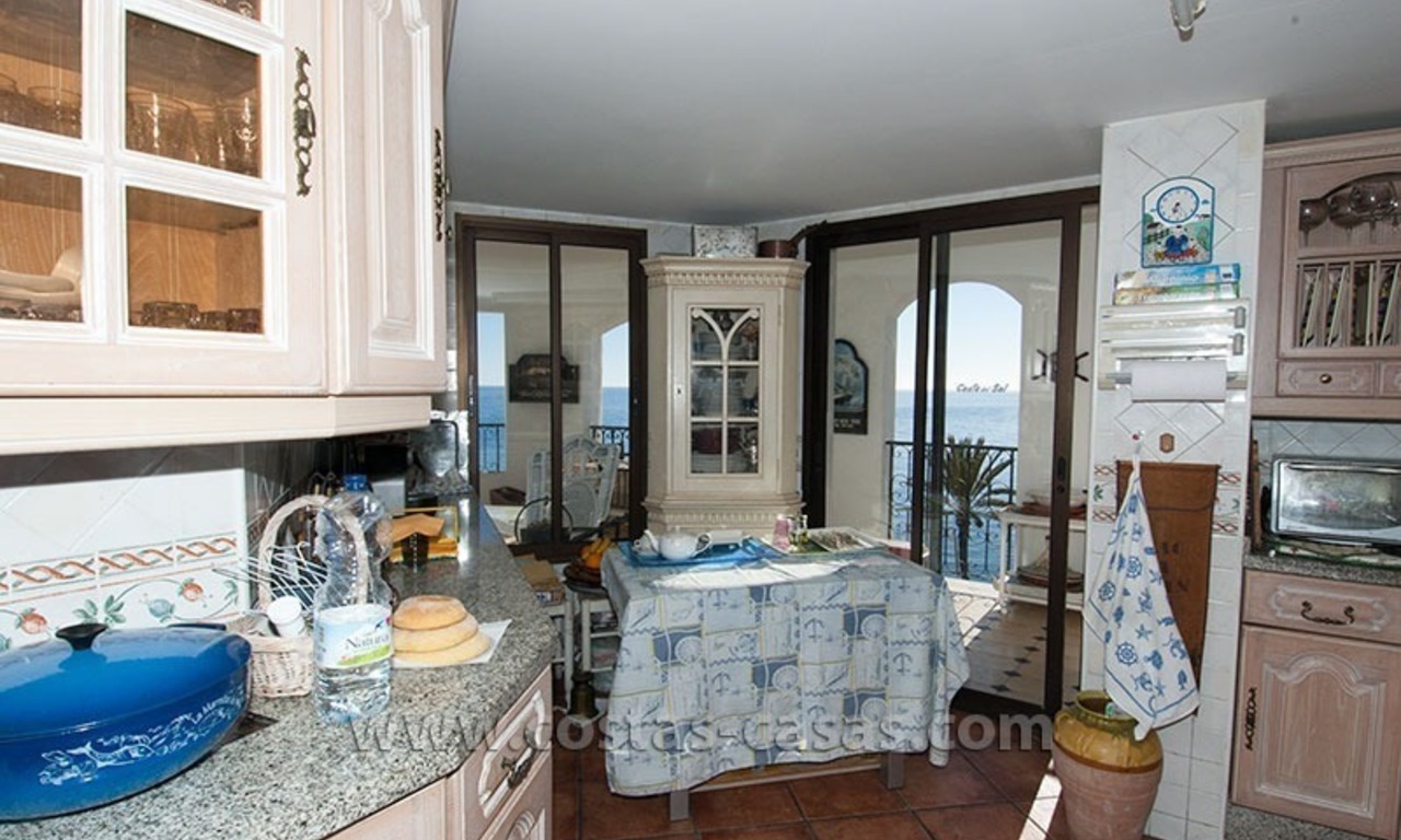 A vendre : Appartement en bord de mer à Puerto Banus, Marbella 15