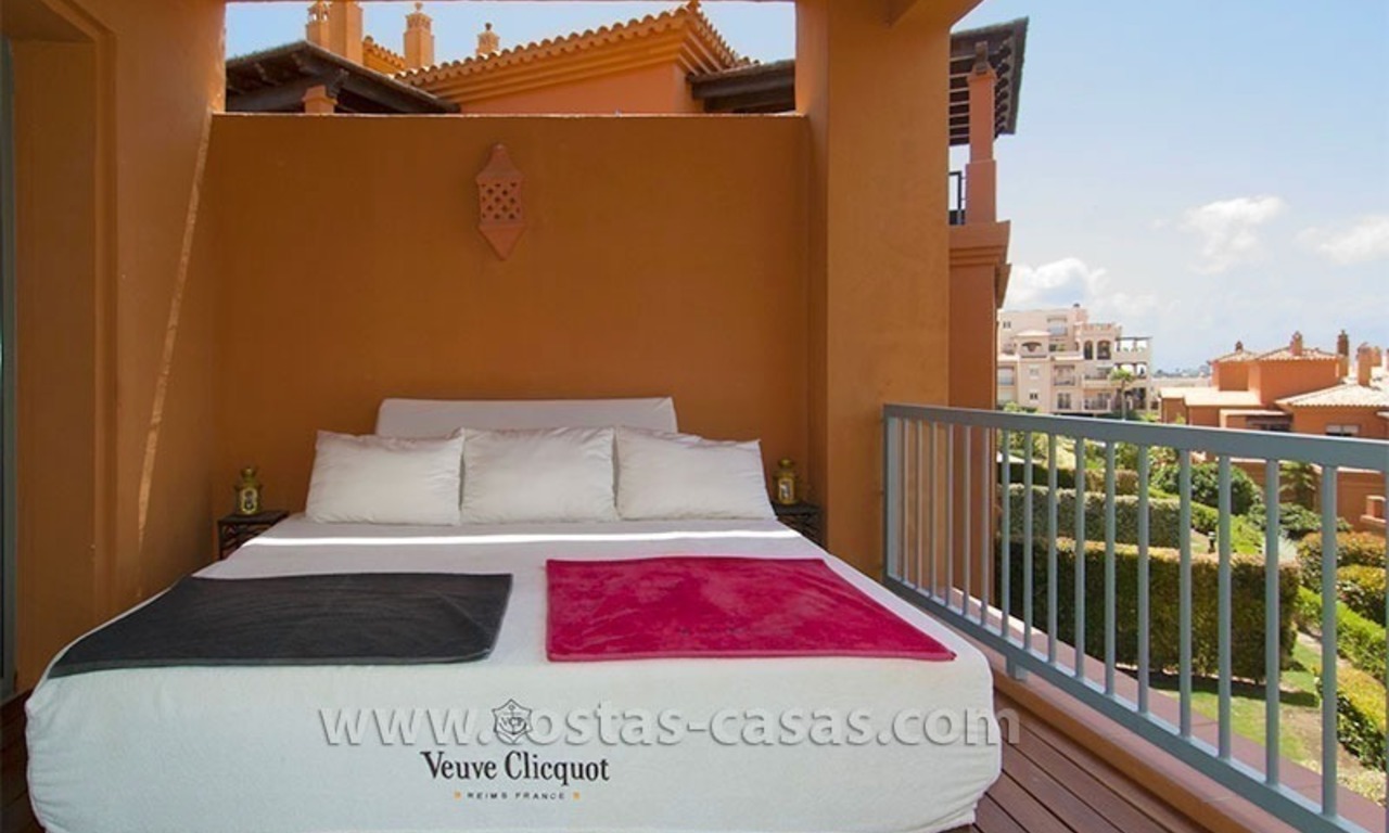 Opportunité! Appartement de luxe à vendre, avec vue sur la mer, complexe en première ligne de golf à Marbella - Benahavis 2