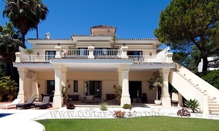 À vendre: Villa en première ligne de golf à Nueva Andalucía, Marbella 40