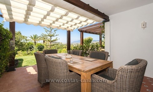 A vendre: maison mitoyenne en première ligne de golf à Nueva Andalucía, Marbella 