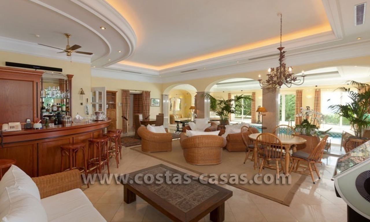 À vendre: grande demeure près d’un parcours de golf à Benahavís - Marbella 12