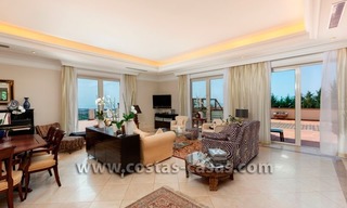 À vendre: grande demeure près d’un parcours de golf à Benahavís - Marbella 23