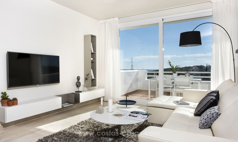 Appartements contemporains de style méditerranéen et à vendre avec leur propre lagon privé sur la Costa del Sol 20071