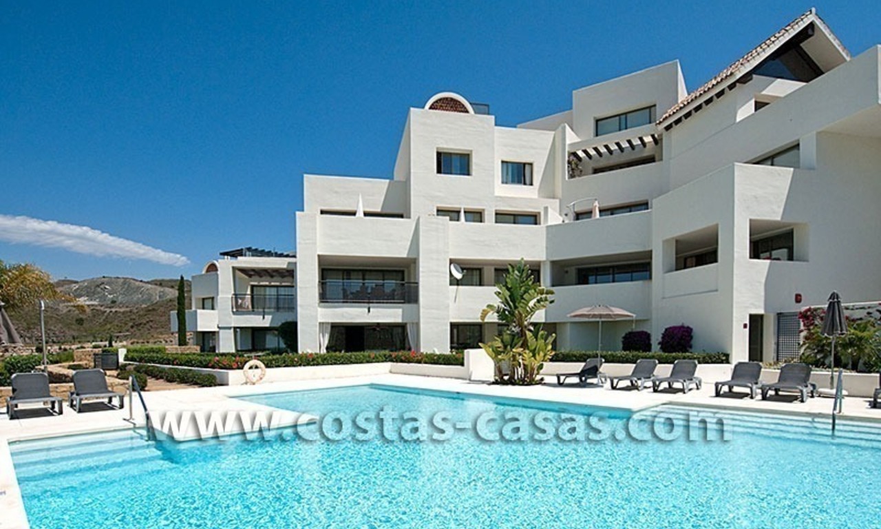 À vendre: Appartement contemporain de luxe en première ligne de Golf à Marbella - Estepona 1