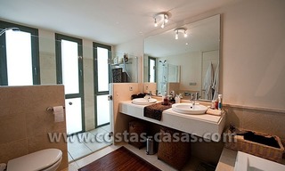 À vendre: Appartement contemporain de luxe en première ligne de Golf à Marbella - Estepona 17