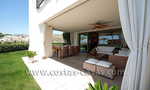 À vendre: Appartement contemporain de luxe en première ligne de Golf à Marbella - Estepona 