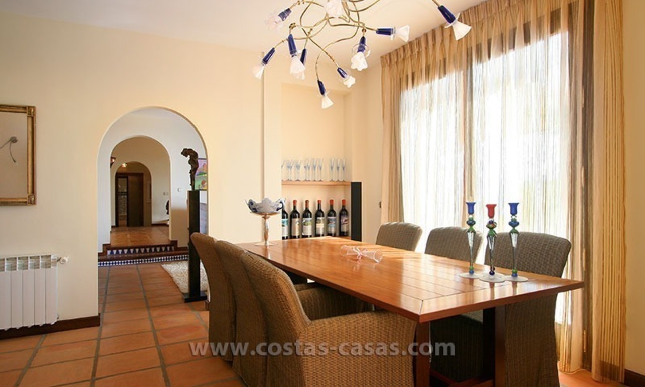 À vendre: Villa unique située sur un grand terrain à Benahavís - Marbella 29