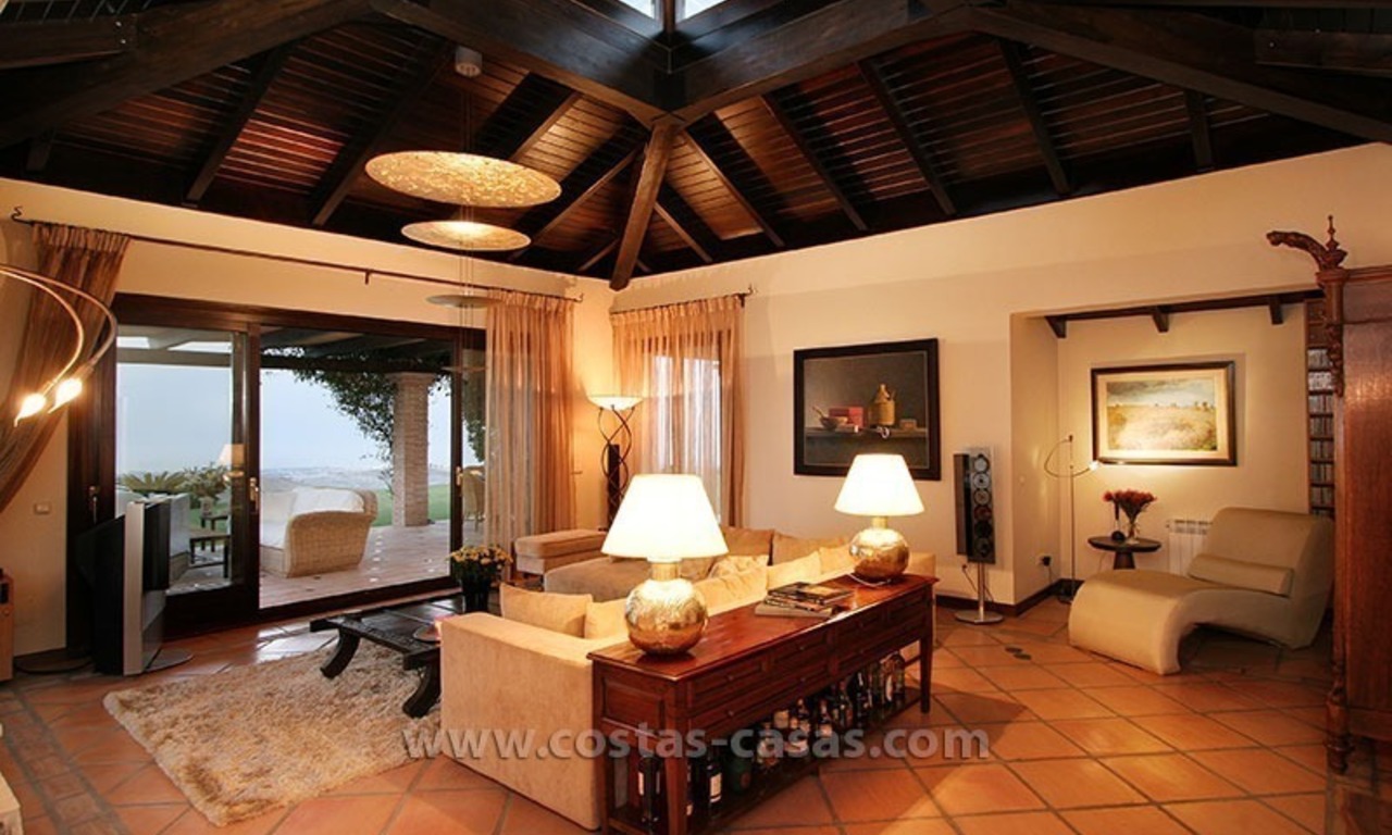 À vendre: Villa unique située sur un grand terrain à Benahavís - Marbella 37