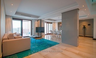 Revente: Exclusive Penthouse moderne en première ligne de plage, nouvelle mille d’or, Marbella - Estepona 5