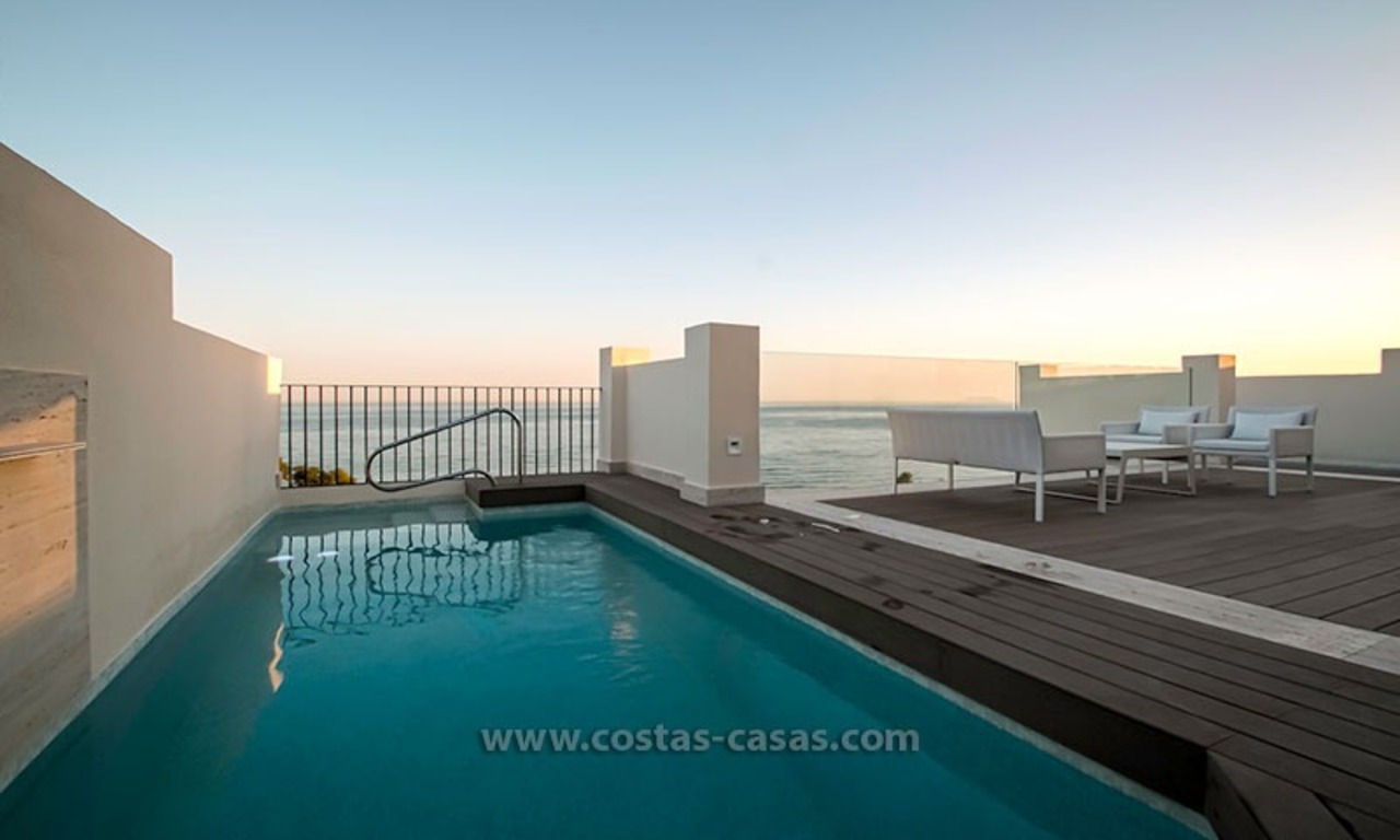Revente: Exclusive Penthouse moderne en première ligne de plage, nouvelle mille d’or, Marbella - Estepona 20