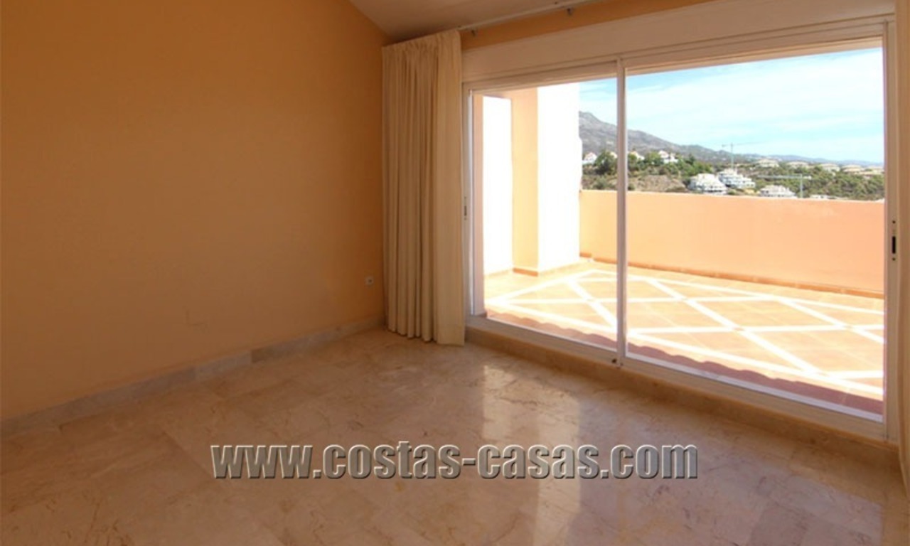 À vendre: Grand Duplex Penthouse à Nueva Andalucía, Vallée de golf de Marbella 14