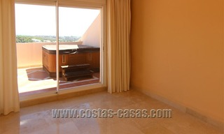 À vendre: Grand Duplex Penthouse à Nueva Andalucía, Vallée de golf de Marbella 17