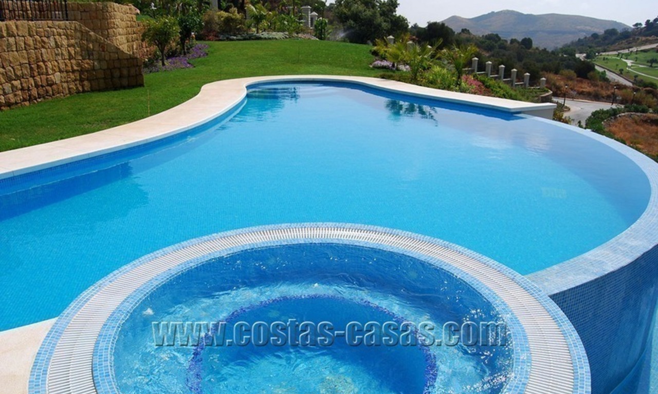 À vendre: Villa exclusive dans un complexe de golf à Marbella 12