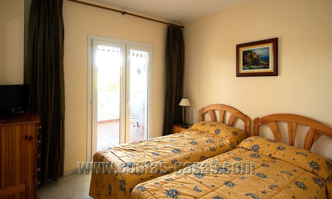 À vendre: Appartement en première ligne de plage en plein coeur de Puerto Banús - Marbella 6