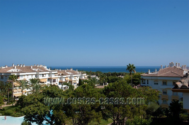 En vente: Penthouse spacieux sur la Mille d’Or, Marbella 