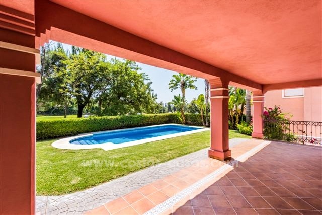 Belle villa en première ligne de golf à vendre à San Pedro, Marbella 10814