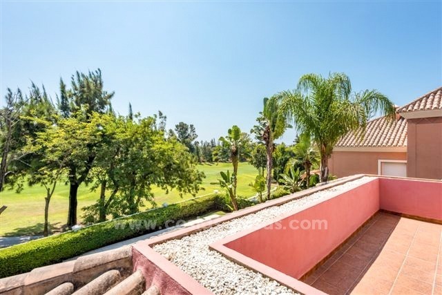 Belle villa en première ligne de golf à vendre à San Pedro, Marbella 10817